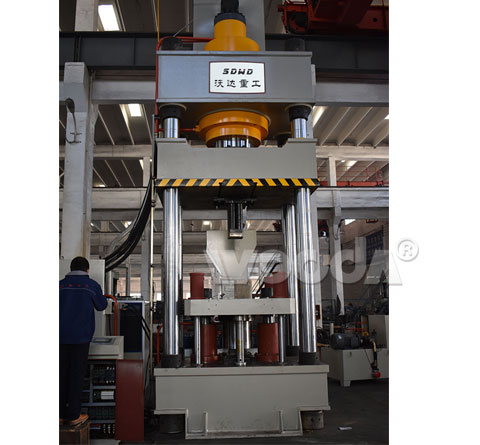 800噸飼料磚液(ye)壓機