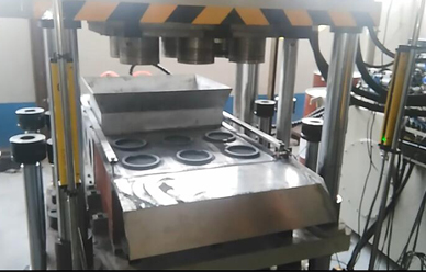 120噸(dūn)四柱四(sì)梁粉末(mo)伺服成(cheng)型液壓(yā)機