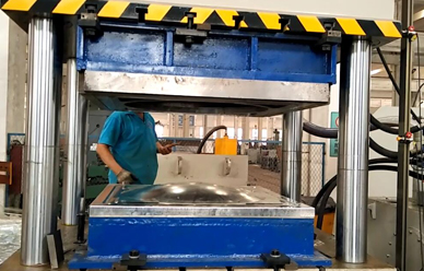 沃達(dá)水箱拉(lā)伸機