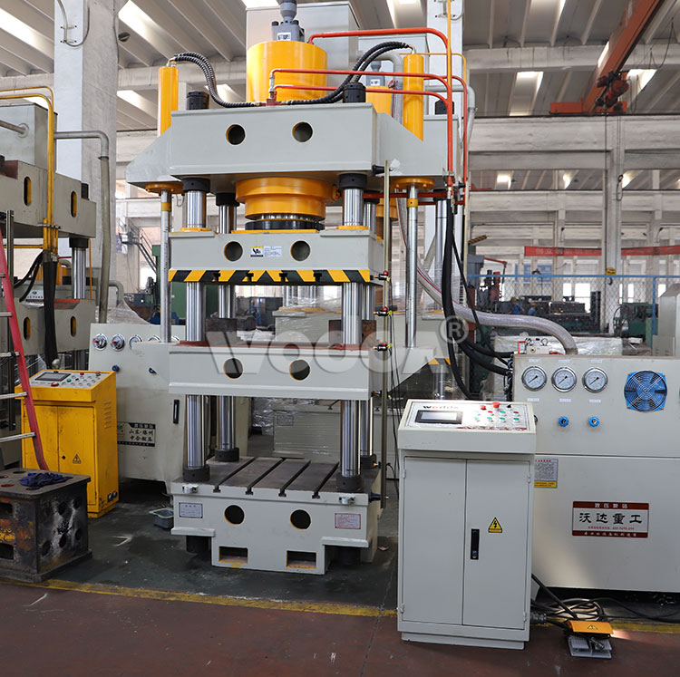 500噸四梁四柱液壓機 500噸四梁四柱液壓機