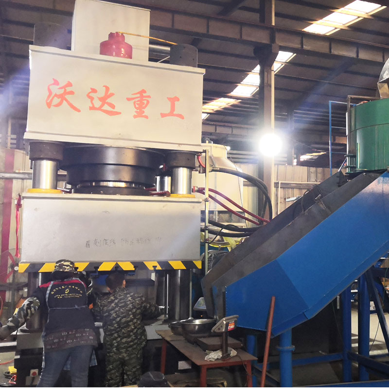 1250T高鐵高壓電(dian)線墜砣配重(zhòng)塊模壓液壓(ya)機