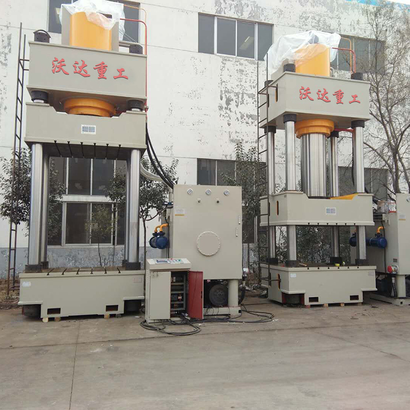 1000噸三(sān)梁四柱液(yè)壓機_1000噸壓(yā)力機