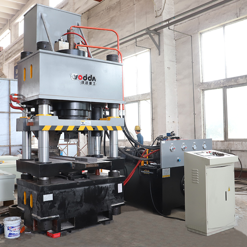 石墨壓塊(kuài)成型液壓(yā)機_500噸四梁(liáng)四柱液壓(ya)機