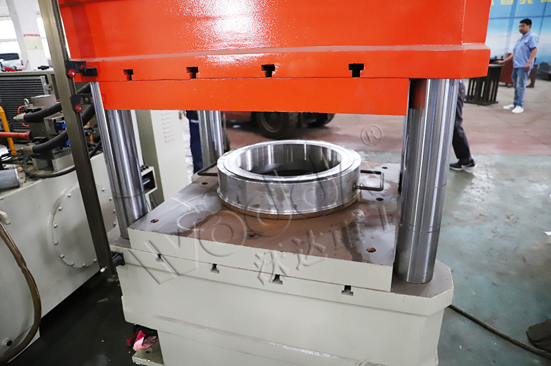 400噸柔性石墨密封圈成型液壓機生産廠家