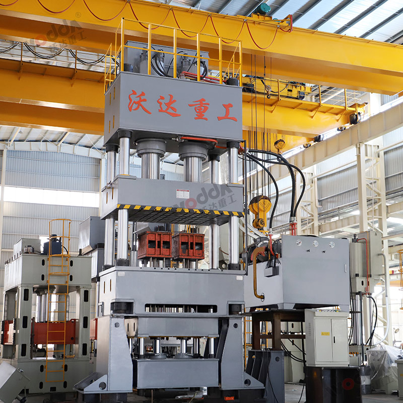 1000噸多杆頂出帶液壓墊拉伸液壓機_1000噸四柱液壓機