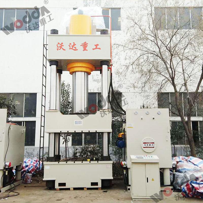 1000噸四柱液壓機 1000噸四柱液壓機