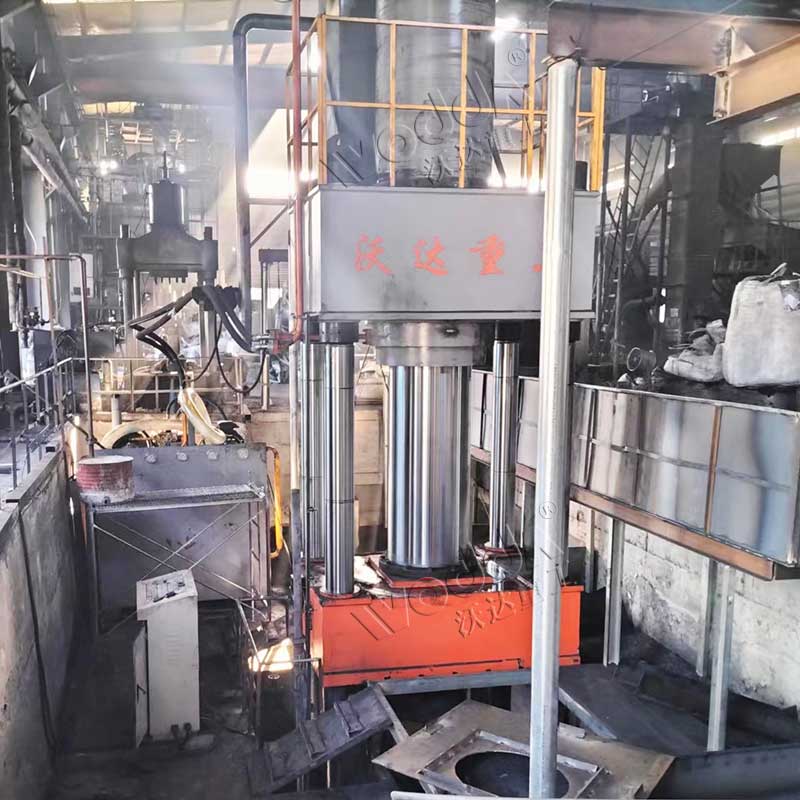 1600噸石墨坩埚生産設備 1600噸石墨坩埚生産設備