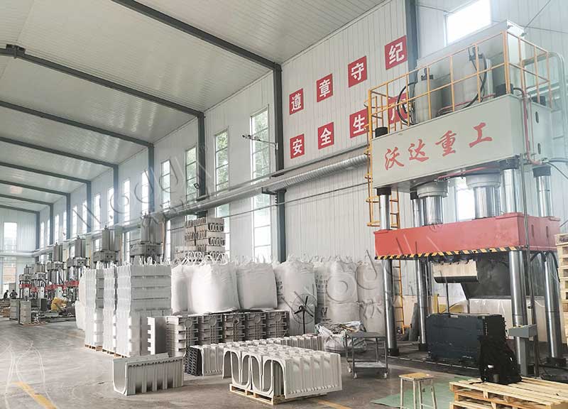 800噸雙缸四柱液壓機 800噸雙缸四柱液壓機