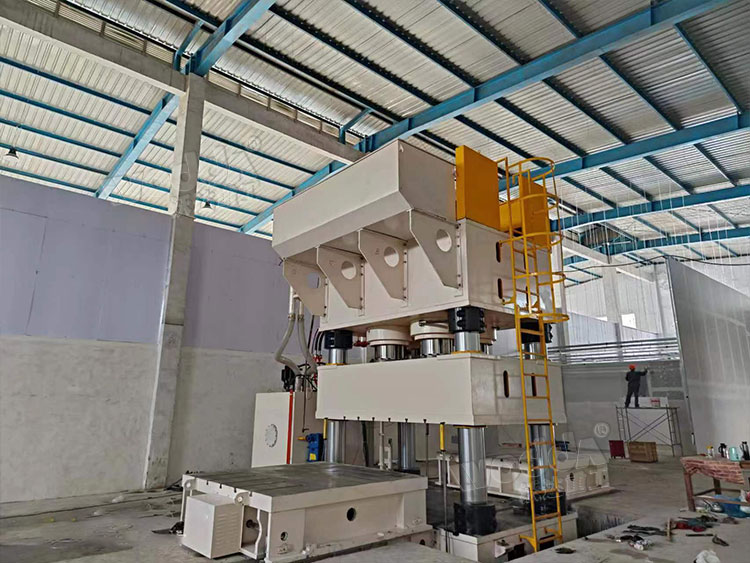 3000噸複合材料模壓機