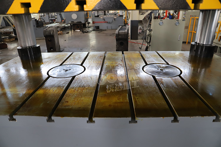 工作台(雙下頂缸) 工作台(雙下頂缸)