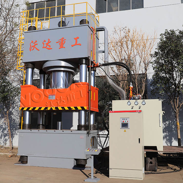 1000噸三梁四柱液壓機 1000噸三梁四柱液壓機