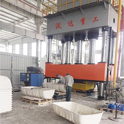 1200噸玻璃(li)鋼化糞池成(cheng)型液壓機