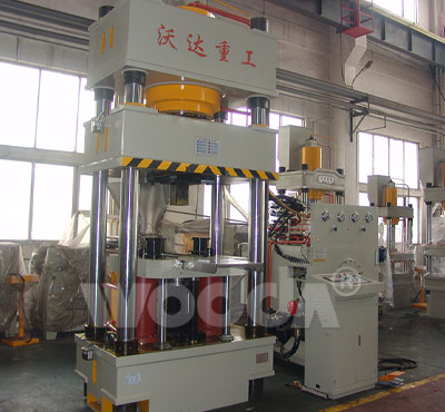 500噸四梁四(si)柱鹽磚機(jī)