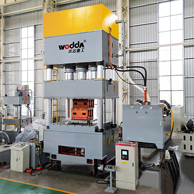 1500噸拉伸液(yè)壓機_1500噸四(si)柱油壓機(jī)